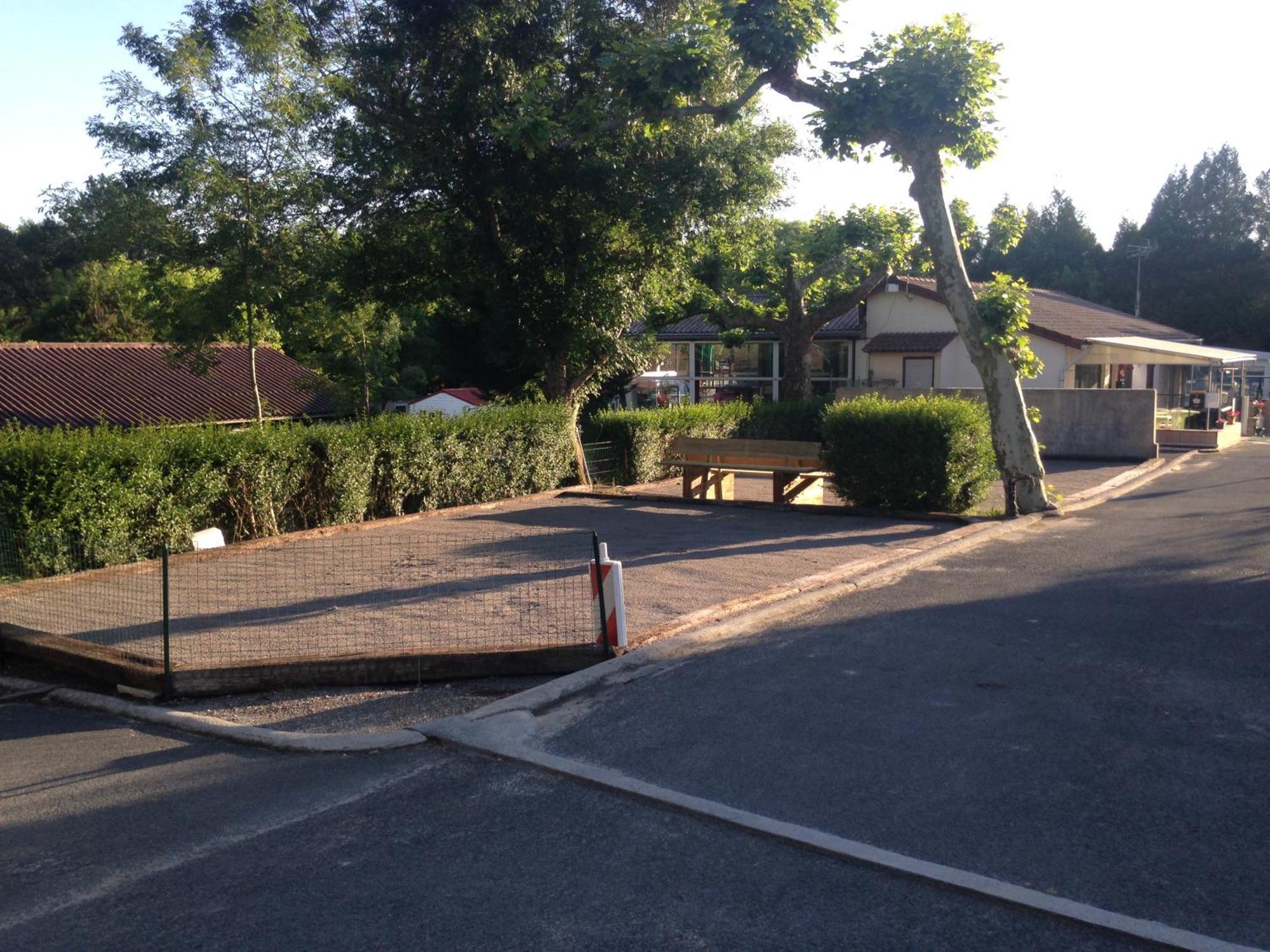 Hotel Camping Le Ruisseau à Saint-André-de-Seignaux Extérieur photo