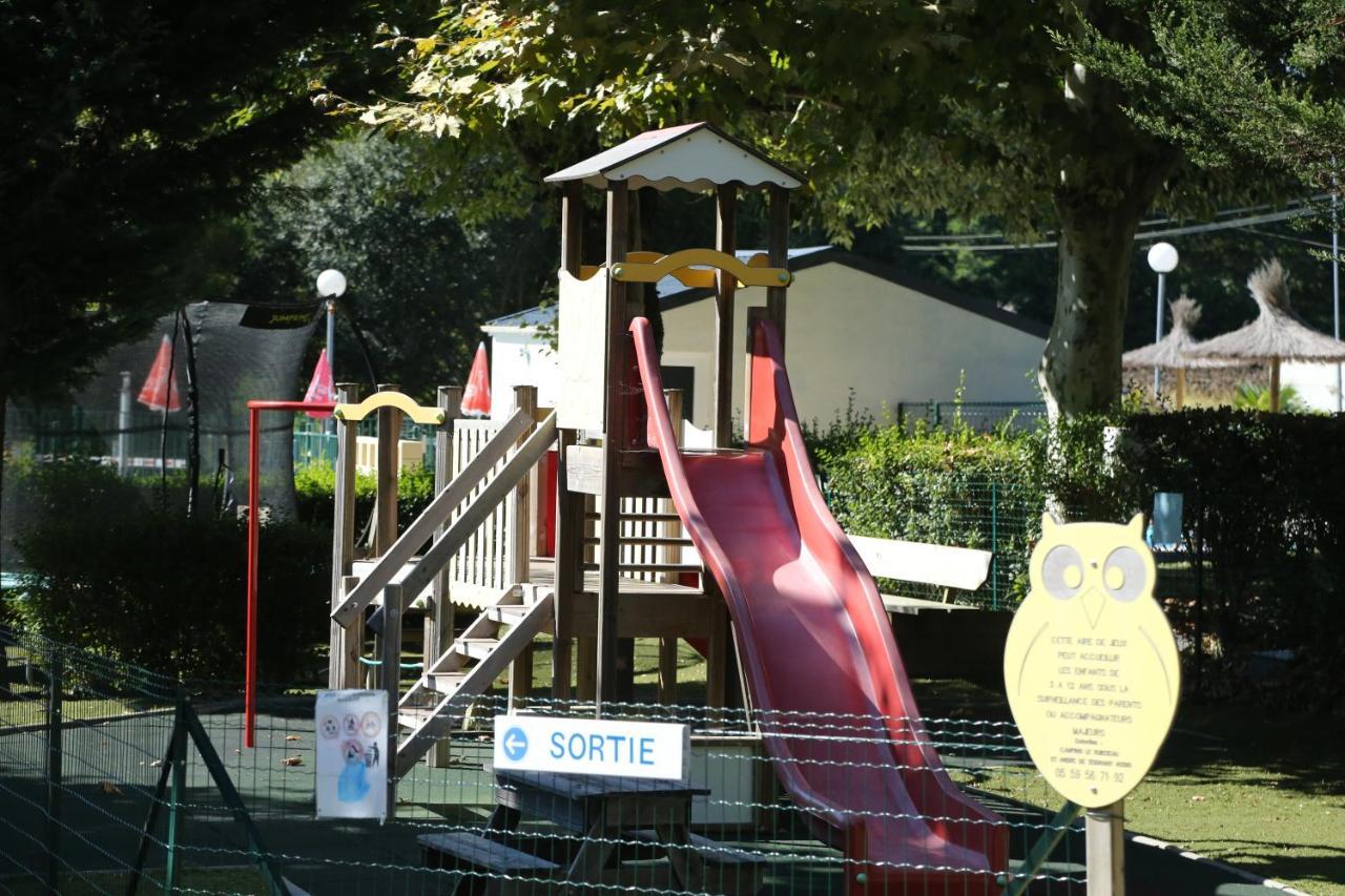 Hotel Camping Le Ruisseau à Saint-André-de-Seignaux Extérieur photo